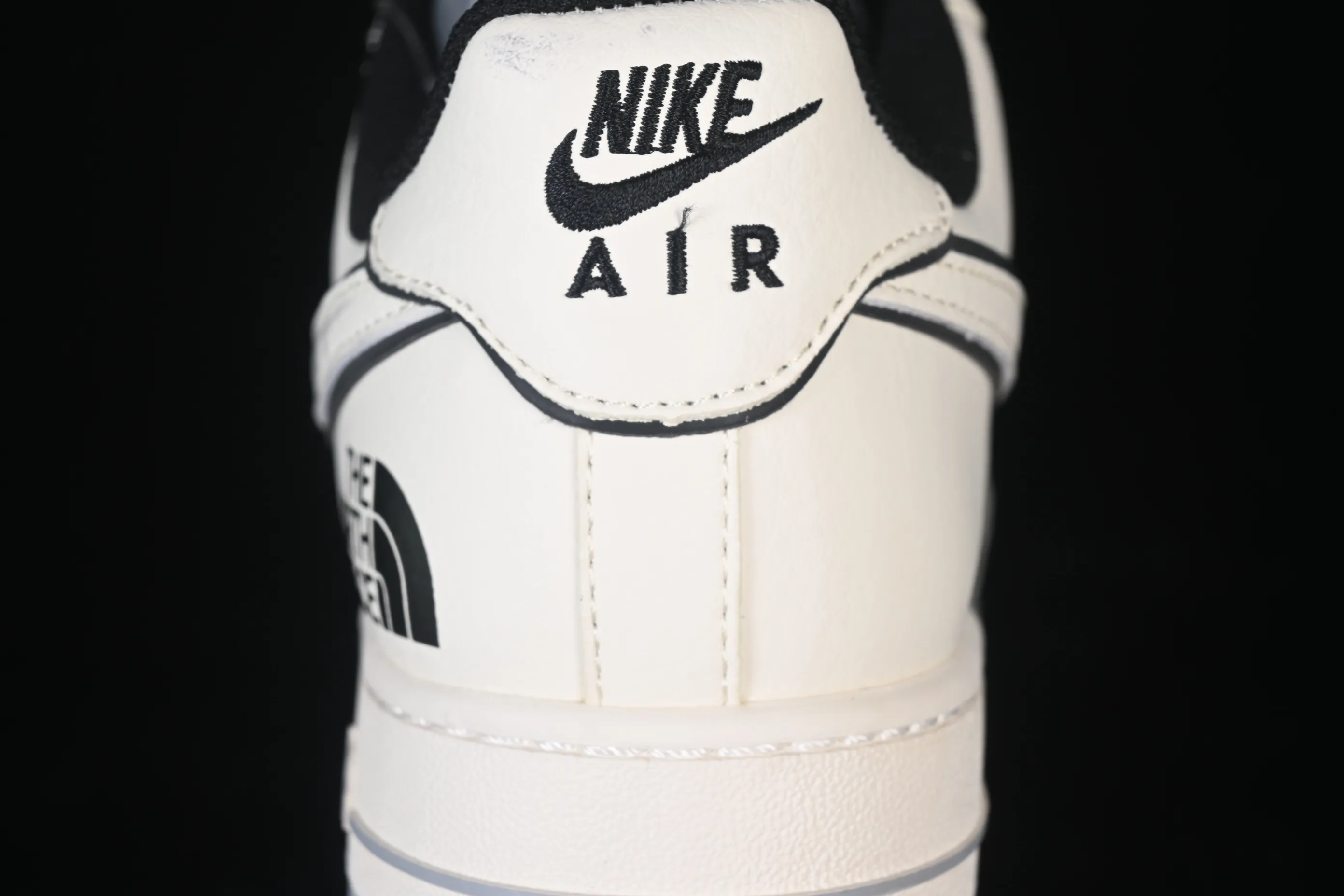 All categories Nk Air Force 1 Air Force series Nk Air Force 1 Low Air Force low top Nike Air Force 1'07 Low North Face joint beige black gray Air Force 1 low top casual sneakers JP8028-066